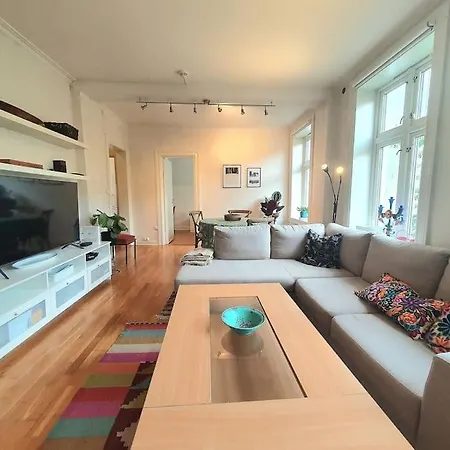Charming Bright In Quiet Area Of Grunerlokka *