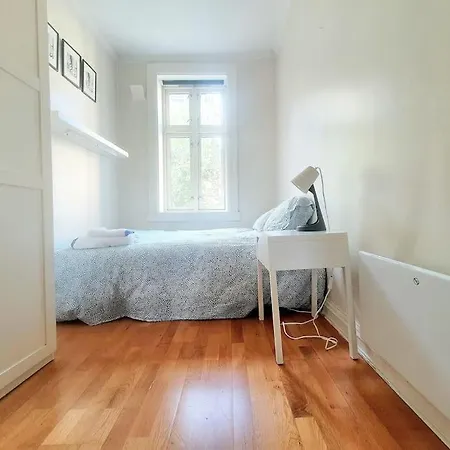 Apartment Charming Bright In Quiet Area Of Grunerlokka