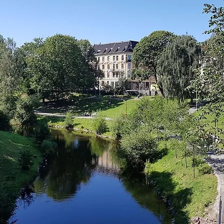 Charming Bright In Quiet Area Of Grunerlokka Oslo